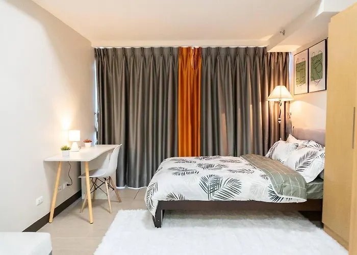A2j Luxury 2br Bgc Uptown Near Uptown Mall * Manila