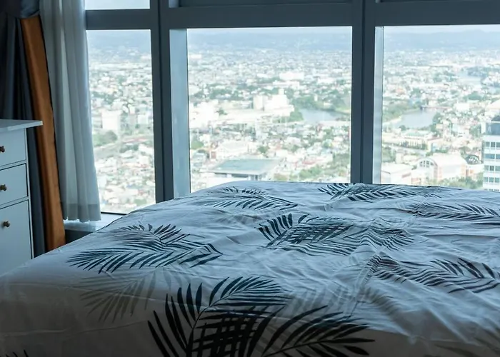 Apartment A2j Luxury 2br Bgc Uptown Near Uptown Mall *