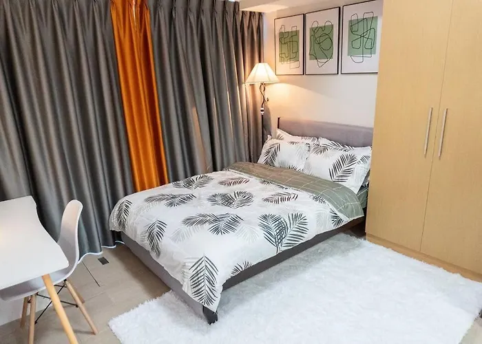 A2j Luxury 2br Bgc Uptown Near Uptown Mall Apartment