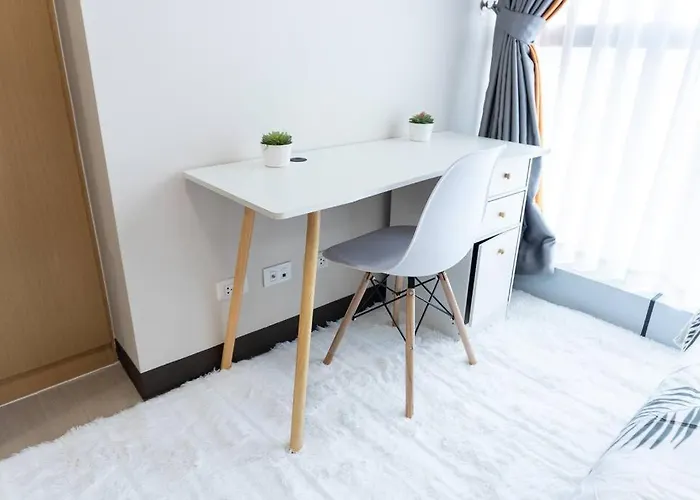 A2j Luxury 2br Bgc Uptown Near Uptown Mall Apartment Manila