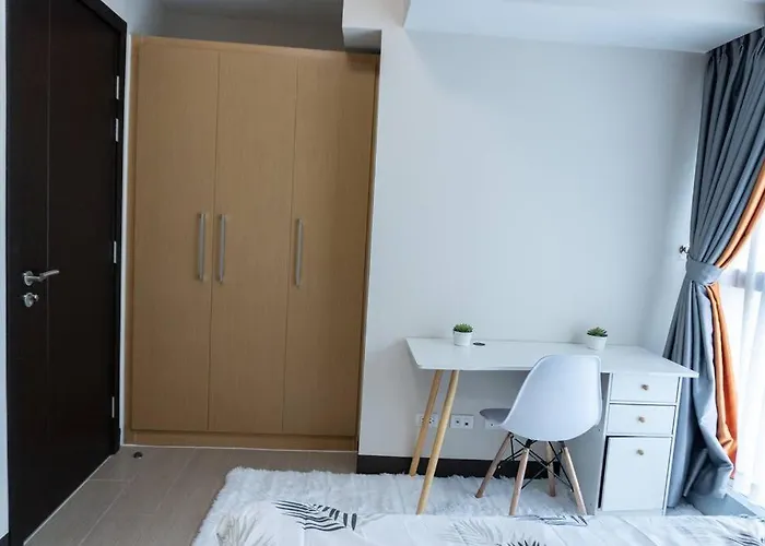 A2j Luxury 2br Bgc Uptown Near Uptown Mall Manila