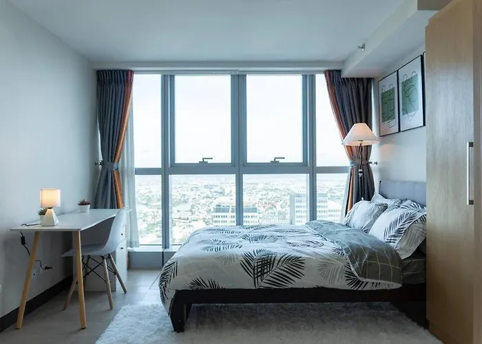 A2j Luxury 2br Bgc Uptown Near Uptown Mall