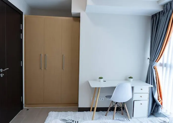 A2j Luxury 2br Bgc Uptown Near Uptown Mall