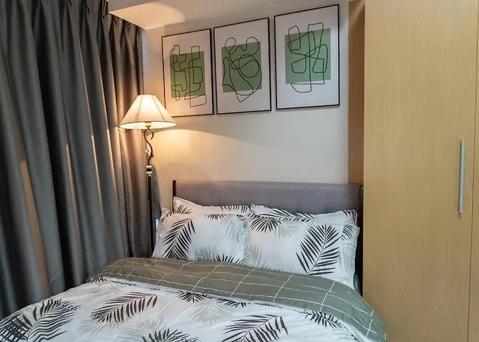 A2j Luxury 2br Bgc Uptown Near Uptown Mall Manila