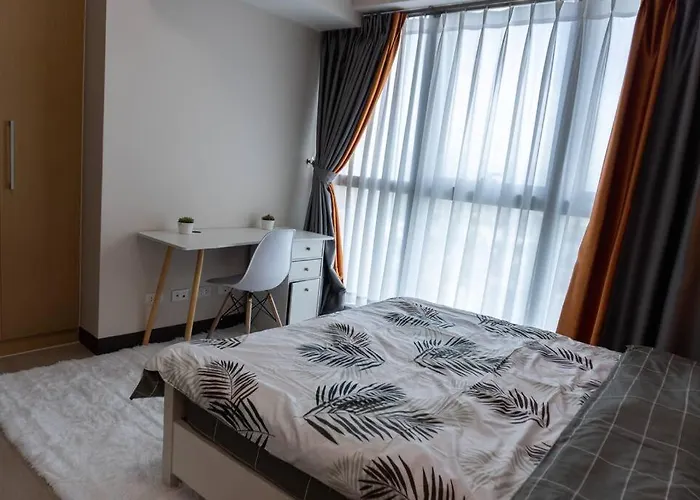 A2j Luxury 2br Bgc Uptown Near Uptown Mall Apartment