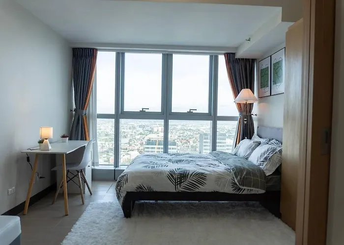A2j Luxury 2br Bgc Uptown Near Uptown Mall Apartment *