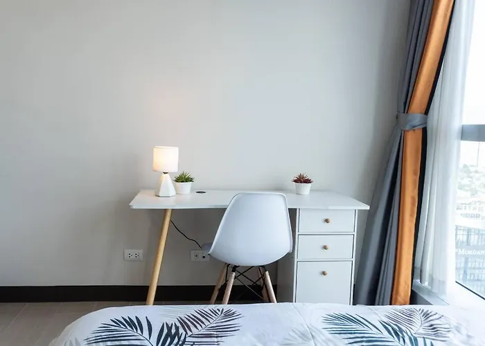 Apartamento A2j Luxury 2br Bgc Uptown Near Uptown Mall