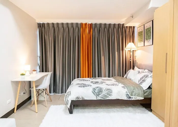 Apartment A2j Luxury 2br Bgc Uptown Near Uptown Mall