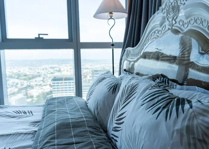 A2j Luxury 2br Bgc Uptown Near Uptown Mall Manila