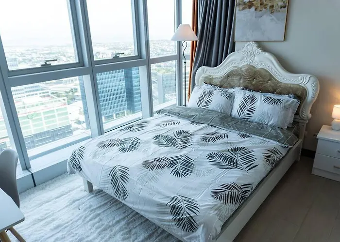 A2j Luxury 2br Bgc Uptown Near Uptown Mall *