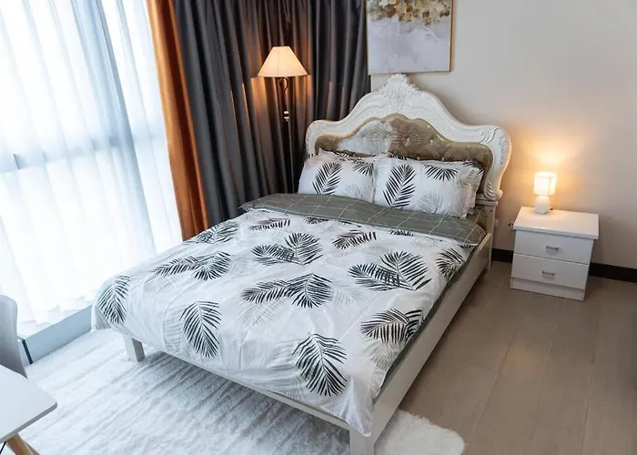A2j Luxury 2br Bgc Uptown Near Uptown Mall Apartment Manila